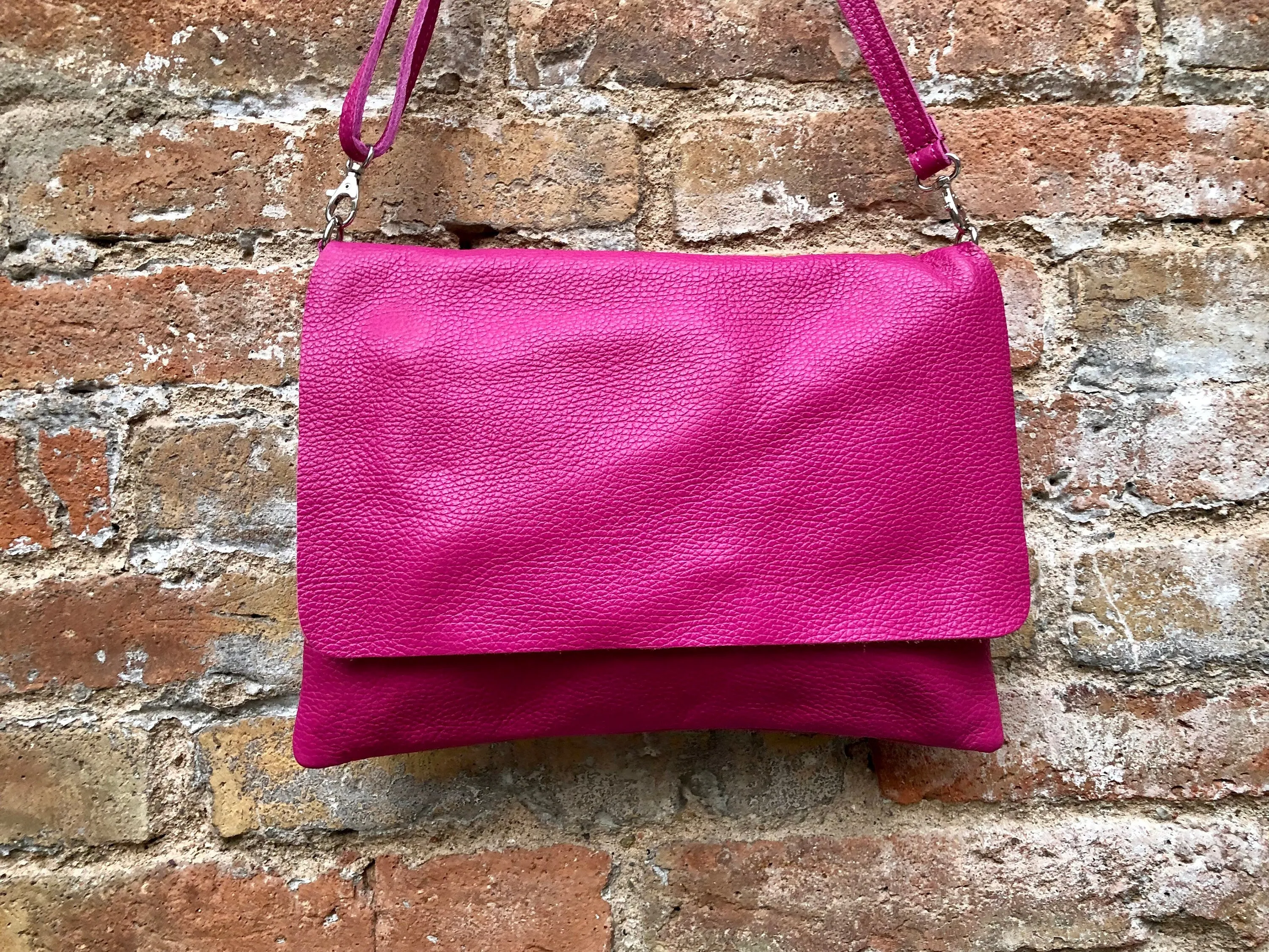 Crossbody leather bag in fuchsia PINK. Genuine soft leather. Hot pink crossover, messenger bag. Zipper   adjustable strap. Hot pink purse