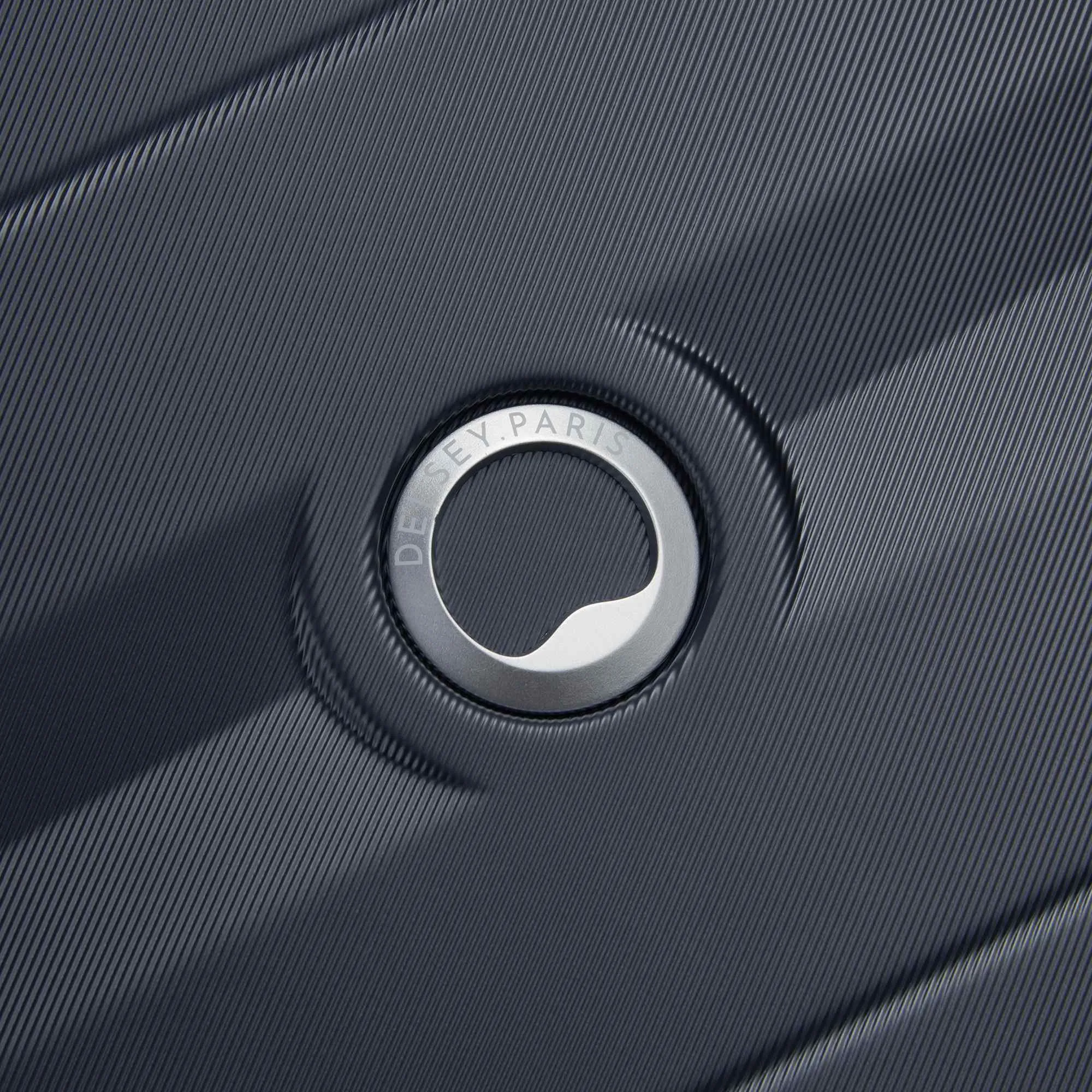 MONIQUE - Carry-On Expandable Spinner