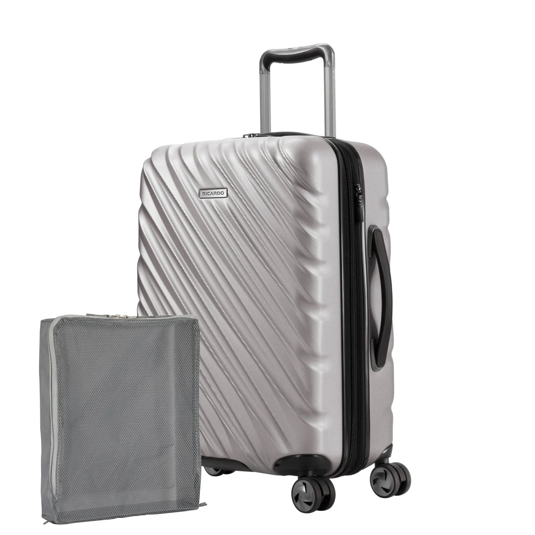 Ricardo Beverly Hills Mojave Carry-On Spinner Luggage w/USB port