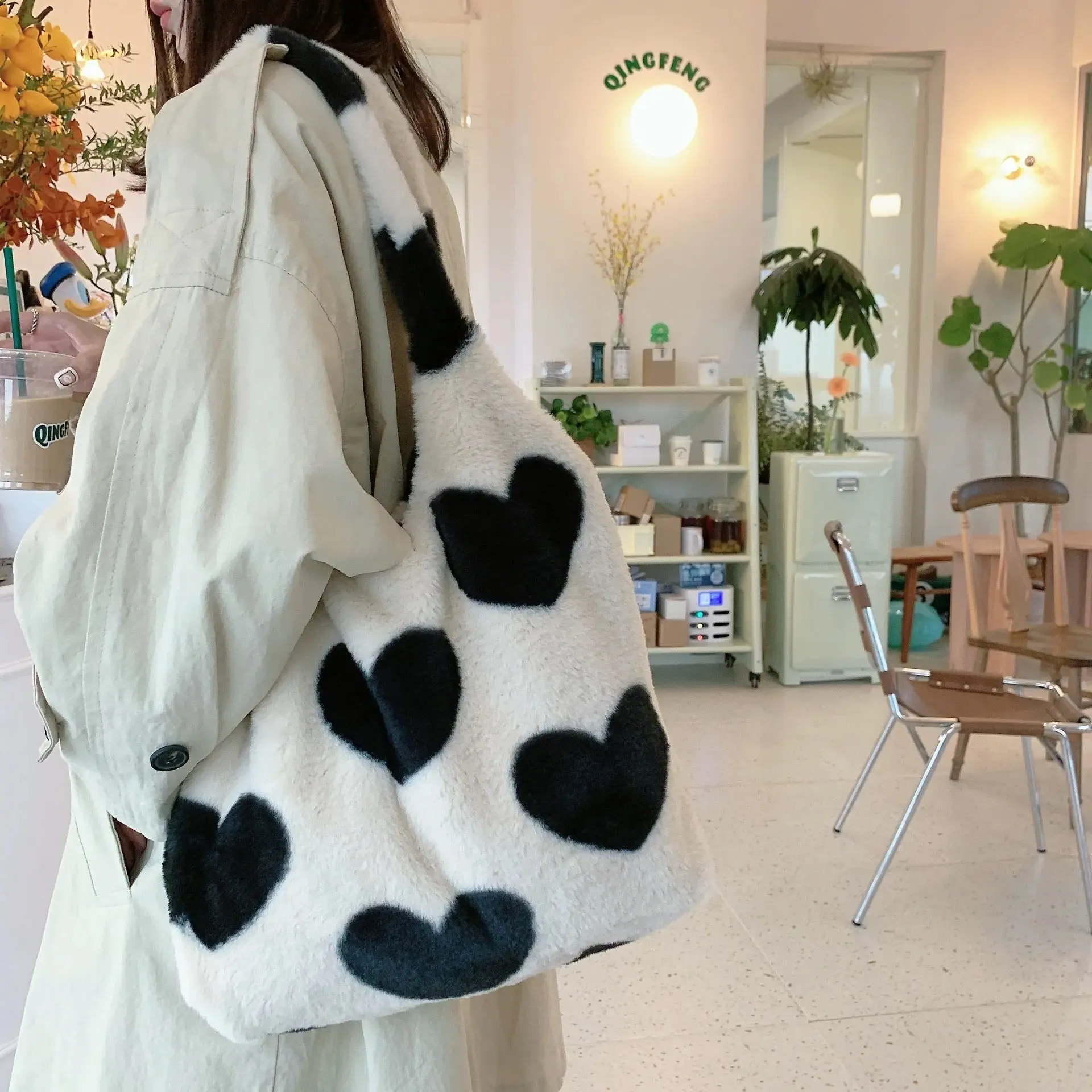 Winter Love Heart Shoulder Bag