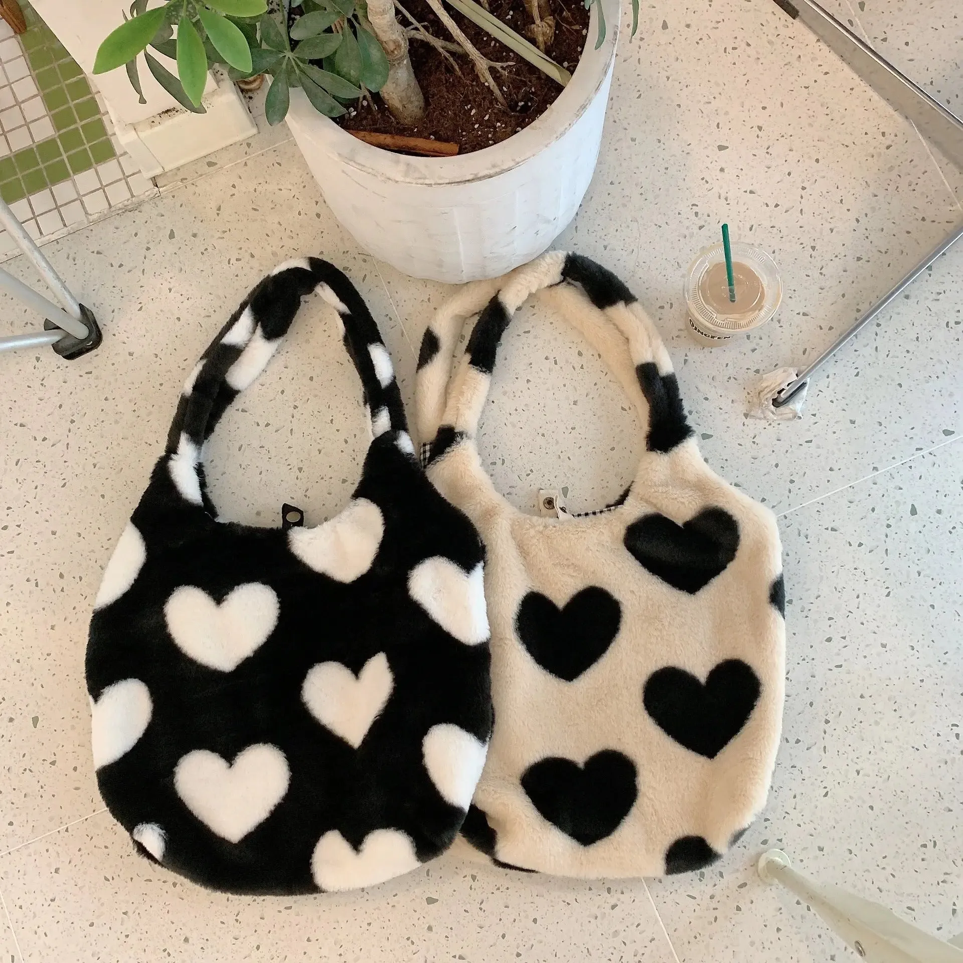 Winter Love Heart Shoulder Bag